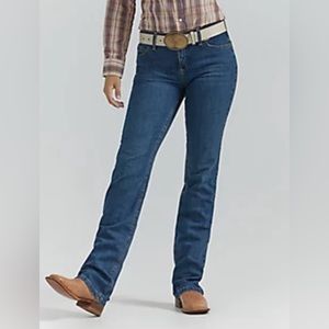 WOMEN'S WRANGLER ULTIMATE RIDING JEAN Q-BABY IN DARK DYNASTY